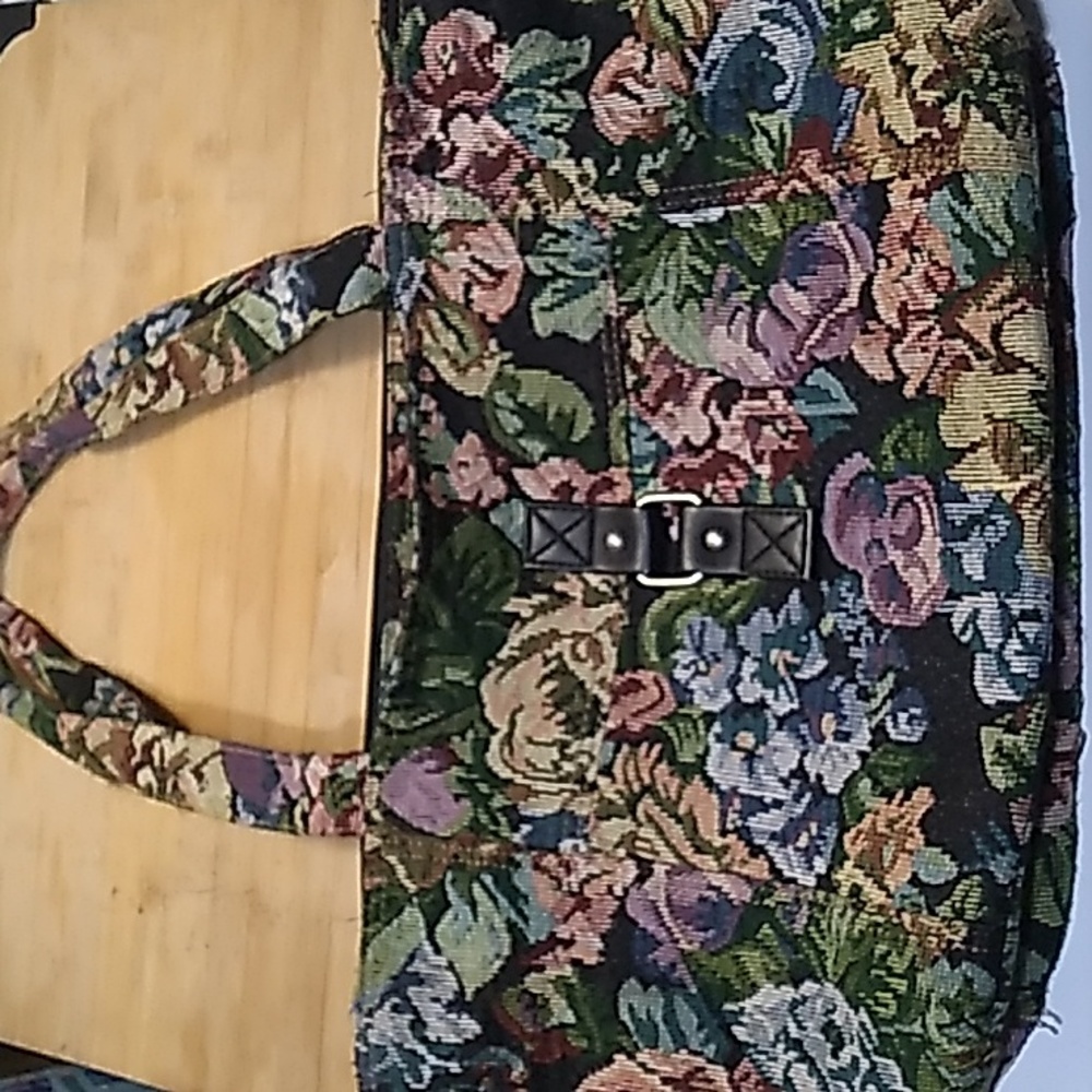 CUTE FLORAL TAPESTRY SHOULDER TOTE (17x10inch)
